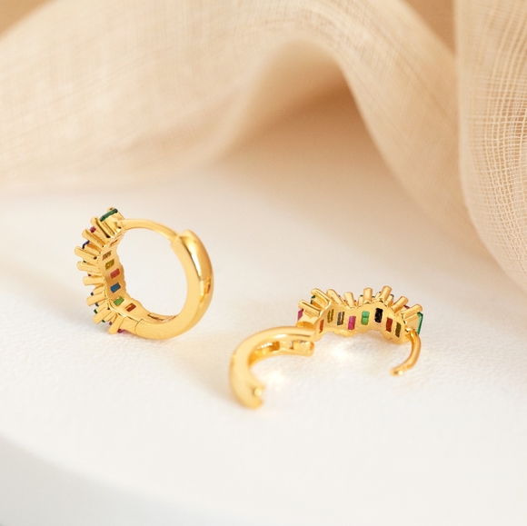 Dainty Rainbow Huggies (S925) - Picture 9 of 11